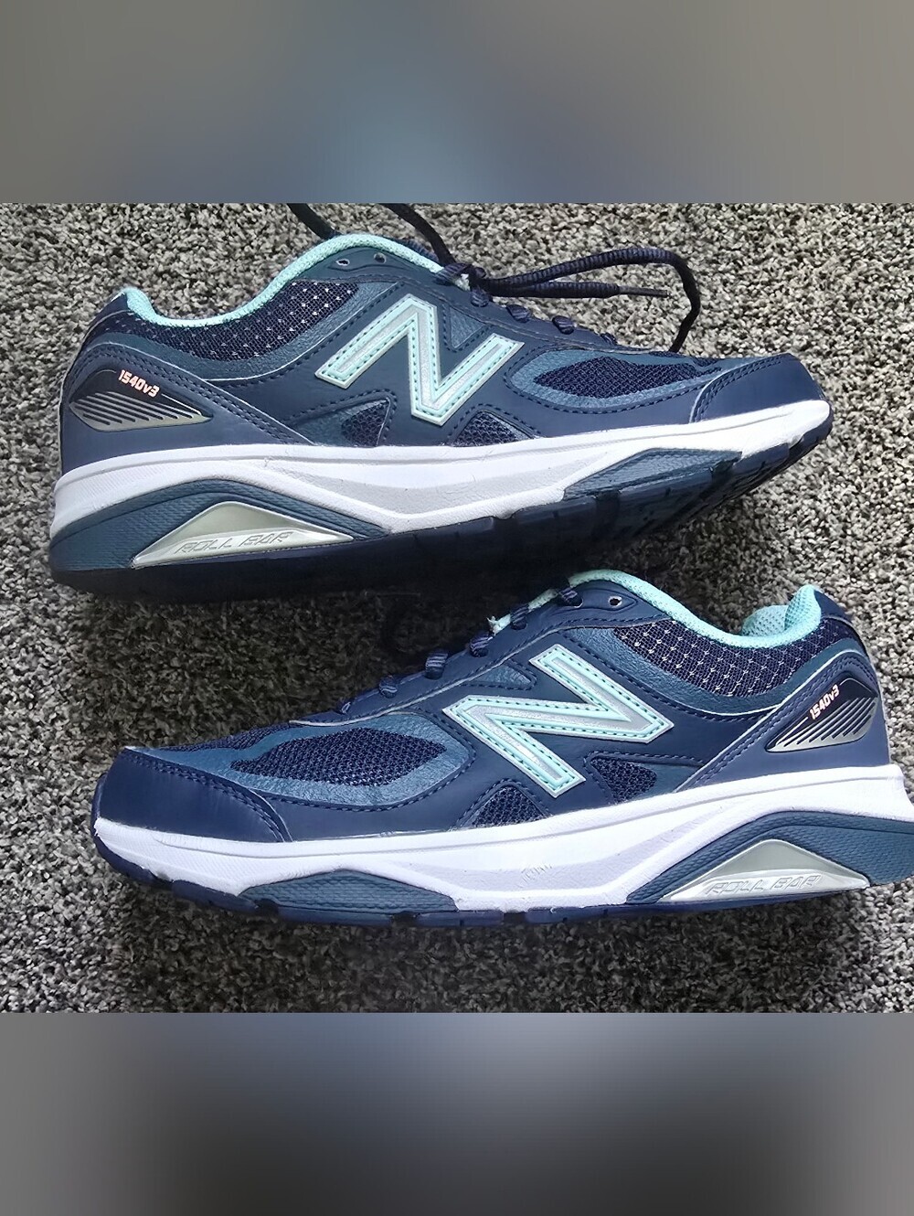 New Balance 1540v3 Motion Control Running Shoes – Indigo / Blue & white Size 8.5 - Picture 4 of 10